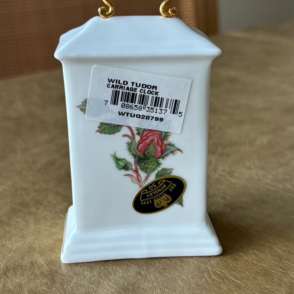 British- Made Aynsley Tudor floral fine bone china small ceramic clock - Picture 3 of 9